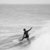 Blurry surfer på en bølge i Marokko. , fotokunst veggbilde / plakat av Kristian Aalerud